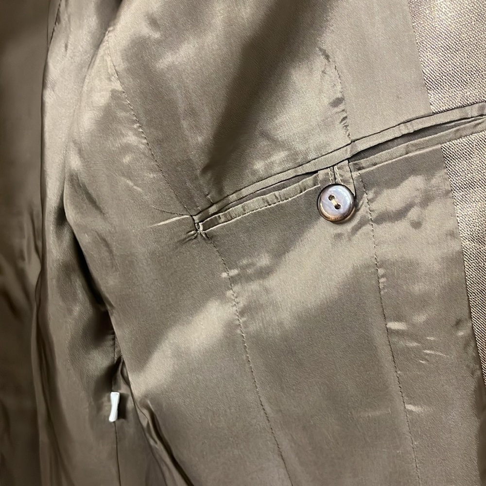 Doncaster Signature Metallic Gold Linen Blazer. Size 10 - Picture 8 of 12